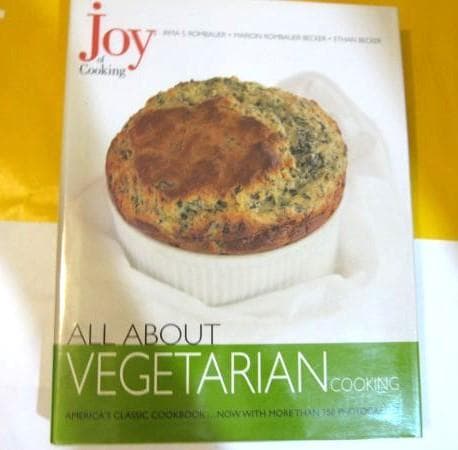 洋書　ベジタリアンのための料理レシピ　All About Vegetarian