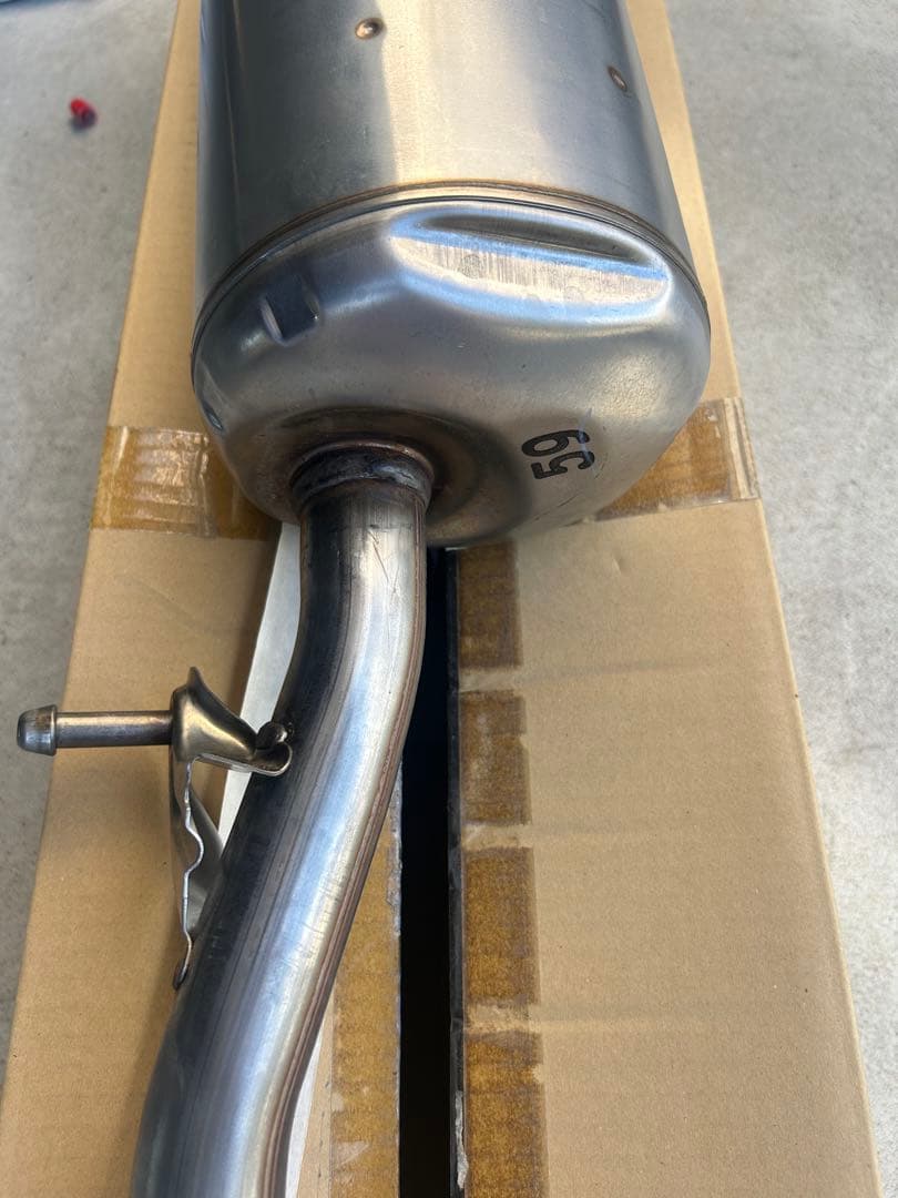 TOYOTA プリウス30後期純正 マフラー