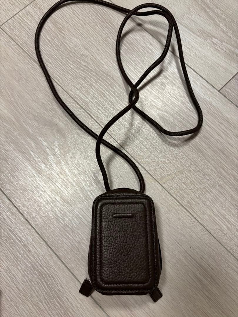 objcts.io iPhone15 レザーストラップ　ケースセット