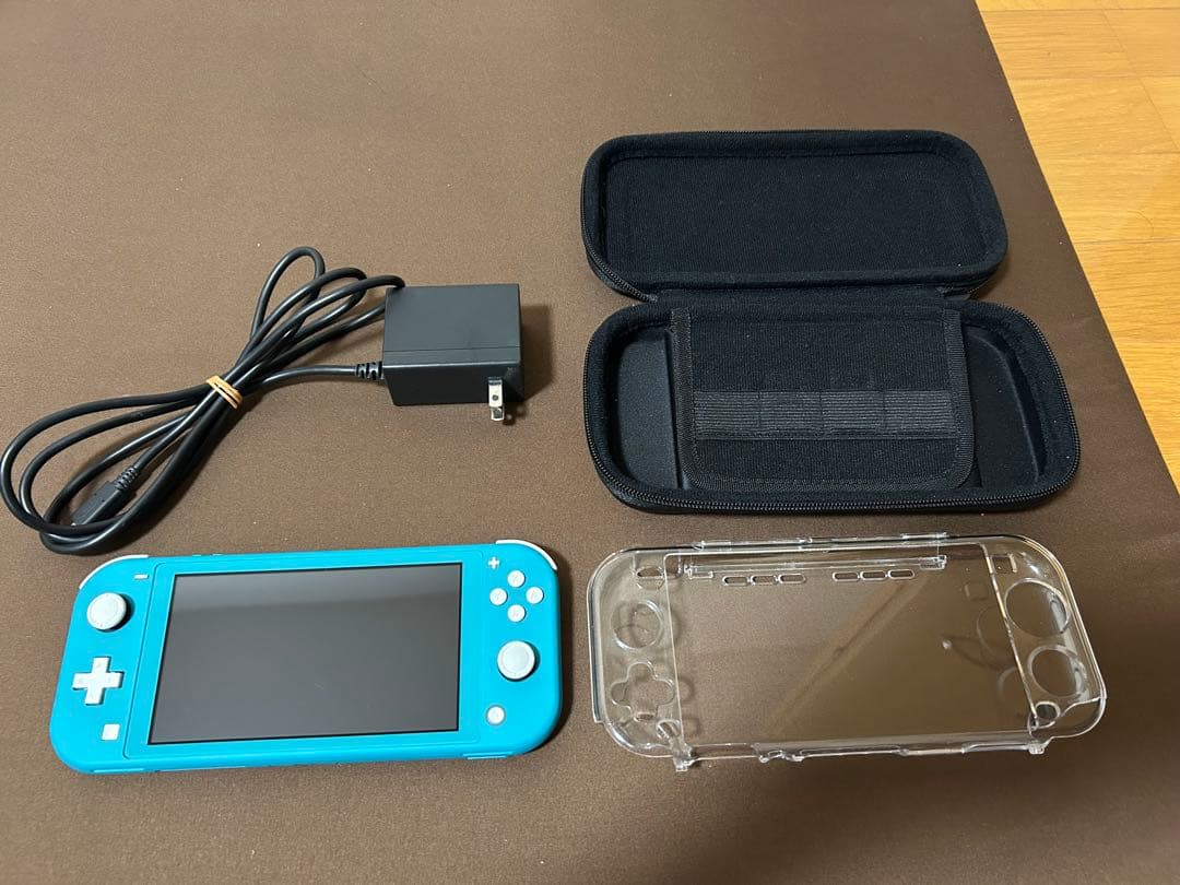 Nintendo Switch ライト　ターコイズ 本体 ケース　充電器付き