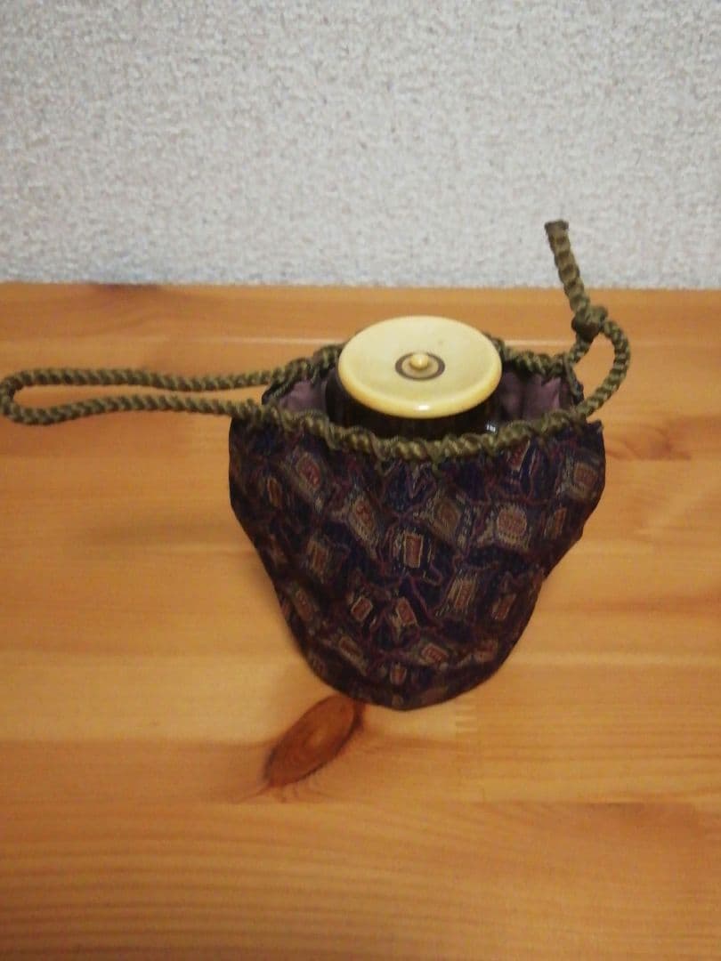 淡々斎書付　銘『千代の栄』　高取　耳付　茶入　共箱　仕服付　茶道具