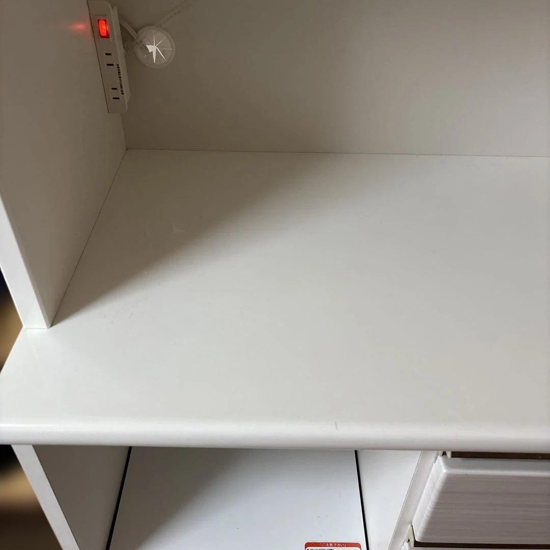 ニトリ 100 ホワイト 食器棚 ガラス扉 コンセント付き