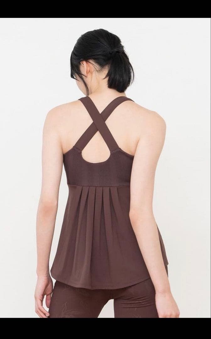 新品未使用 SUKALAスカーラ Mサイズバックフレアタンク モカ