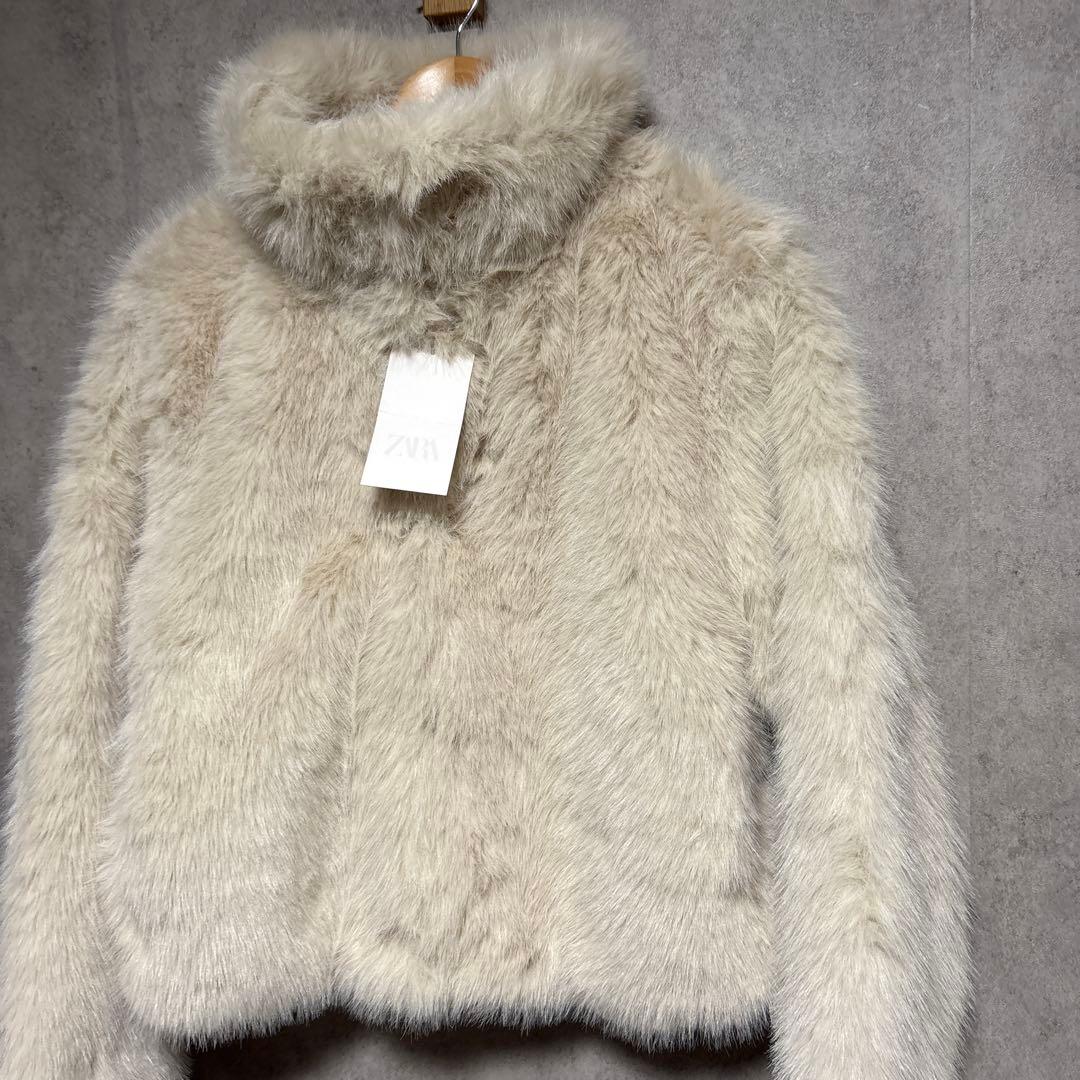 ZARA ザラ ショートフェイクファーコート L