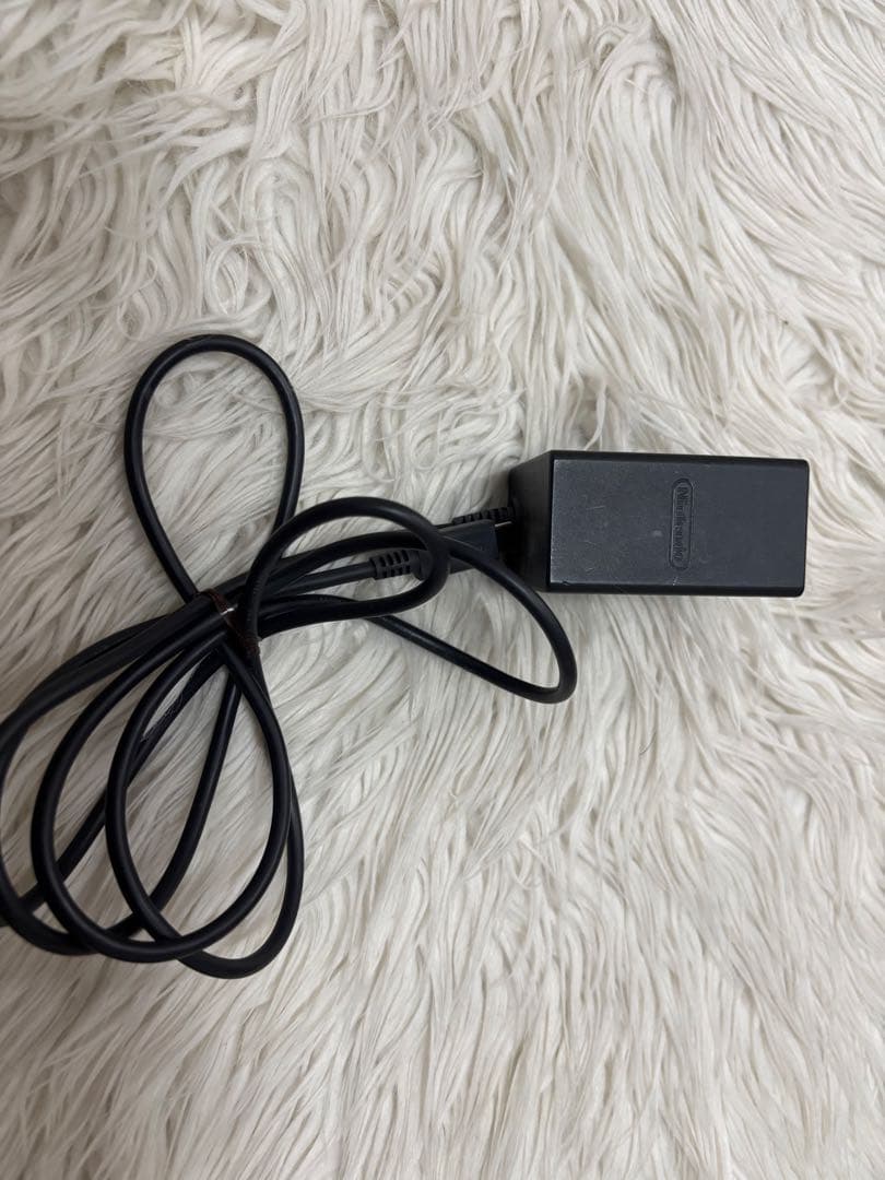 Nintendo Switch 本体 + ジョイコン