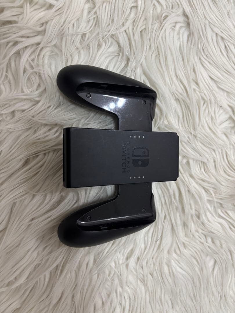 Nintendo Switch 本体 + ジョイコン