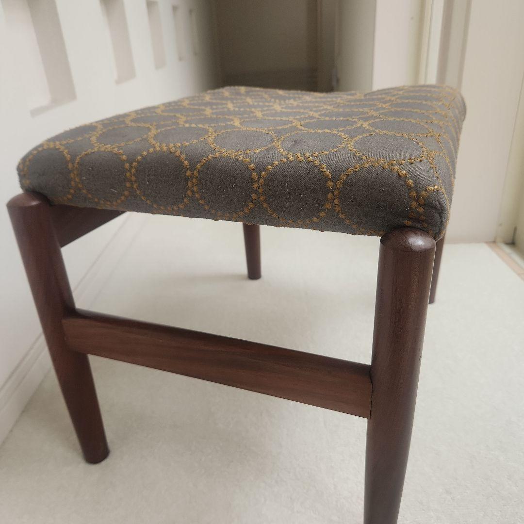 ハルタ家具　ミナペルホネン　オットマン　ビンテージ家具　ウォールナット