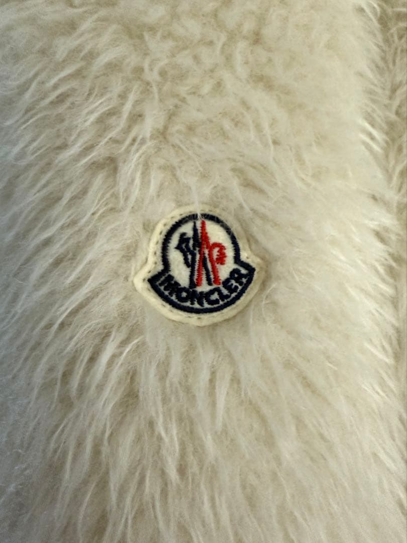 モンクレール　ダウンマフラー アイボリー