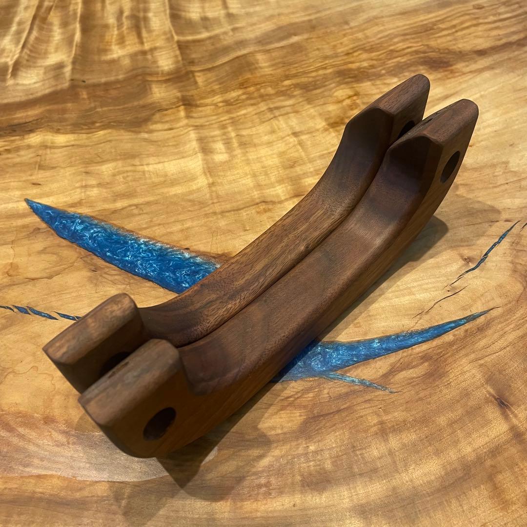 ハイエース用ウォールナットアシストグリップ　　後部座席用2個セット