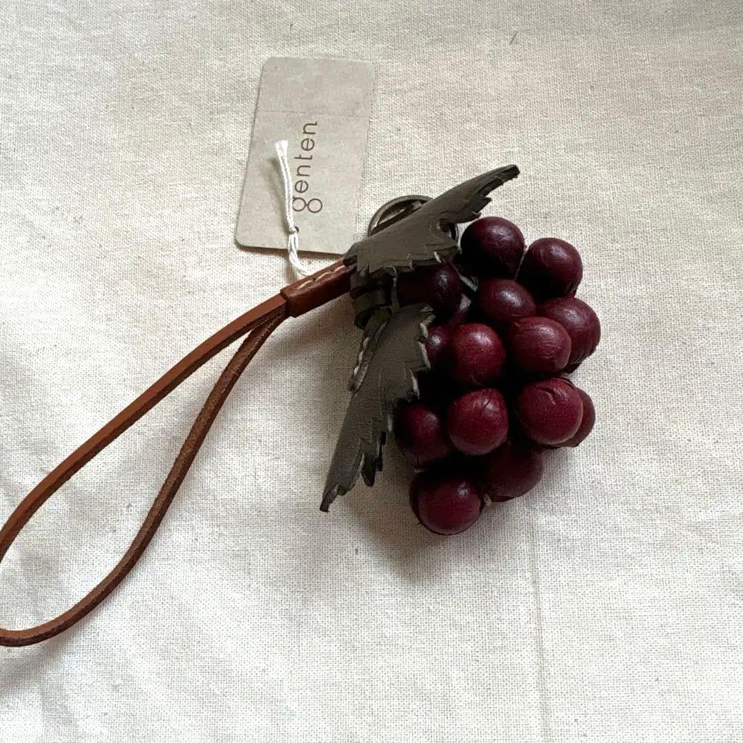 genten 25周年記念　ぶどうのチャーム