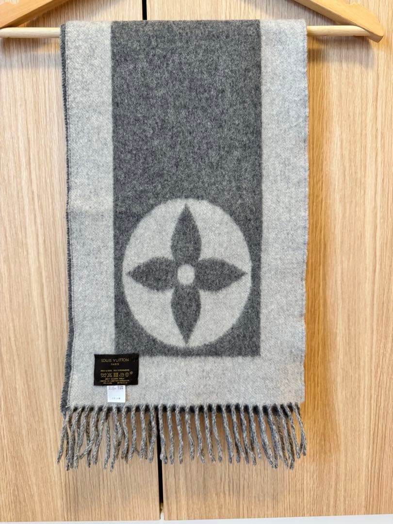 LOUIS VUITTON マフラー カーディフ グレー メンズ レディース兼用