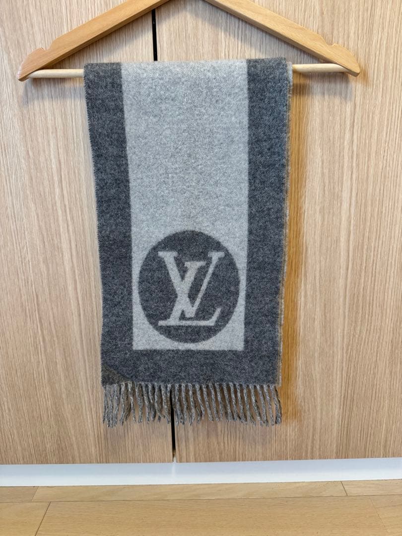 LOUIS VUITTON マフラー カーディフ グレー メンズ レディース兼用