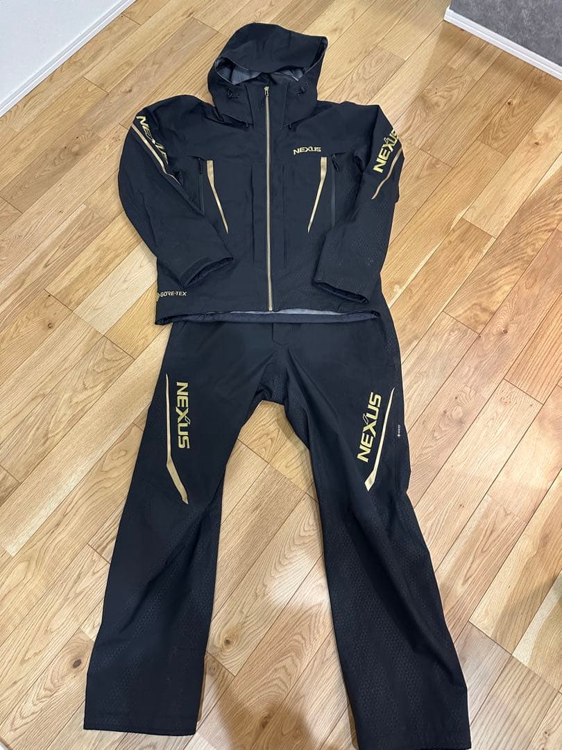 シマノ　ネクサス　ゴアテックス レインスーツ　RA-101X 定価70000円