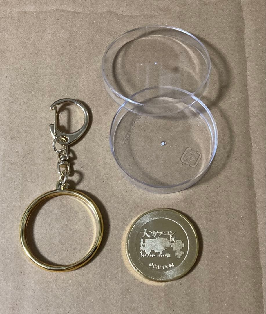 大カプコン展 公式図録 特装版 + 記念メダル