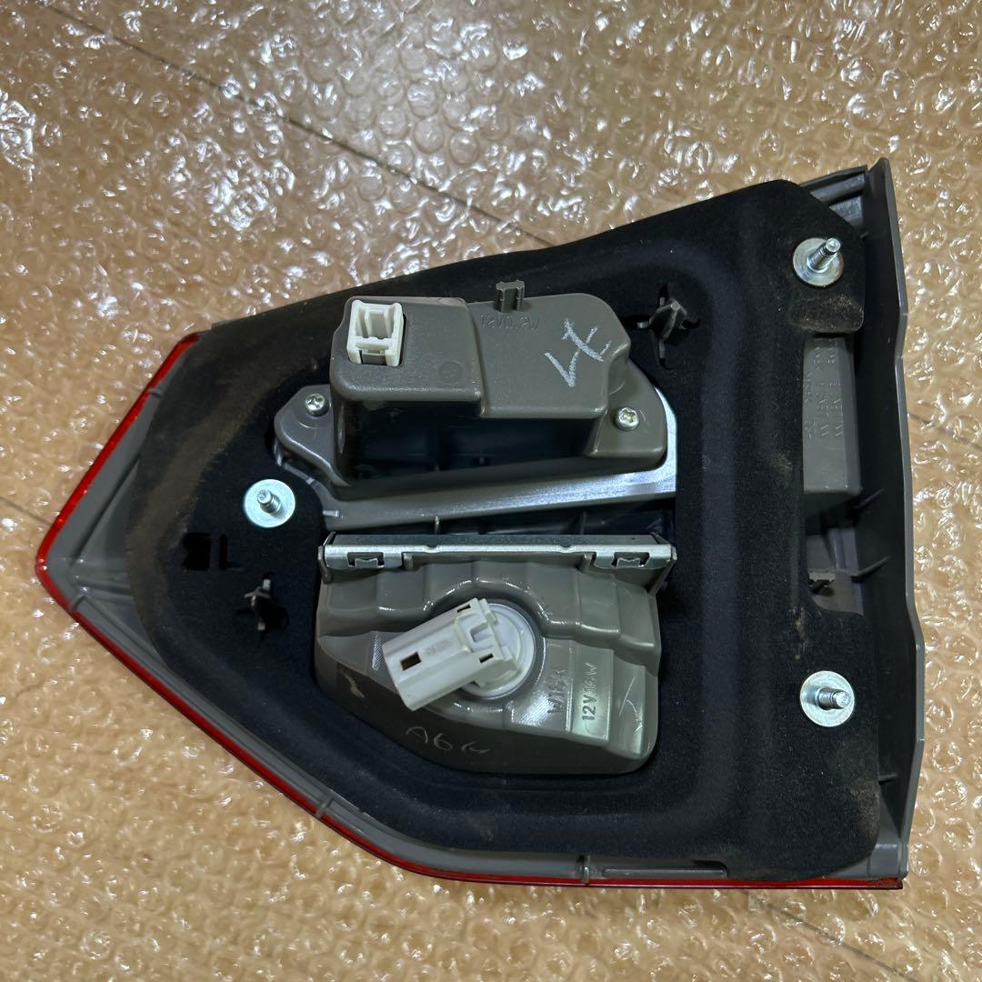 ホンダフリードGB5〜GB8 ハイブリッドテールランプ 内側を光らせる配線付