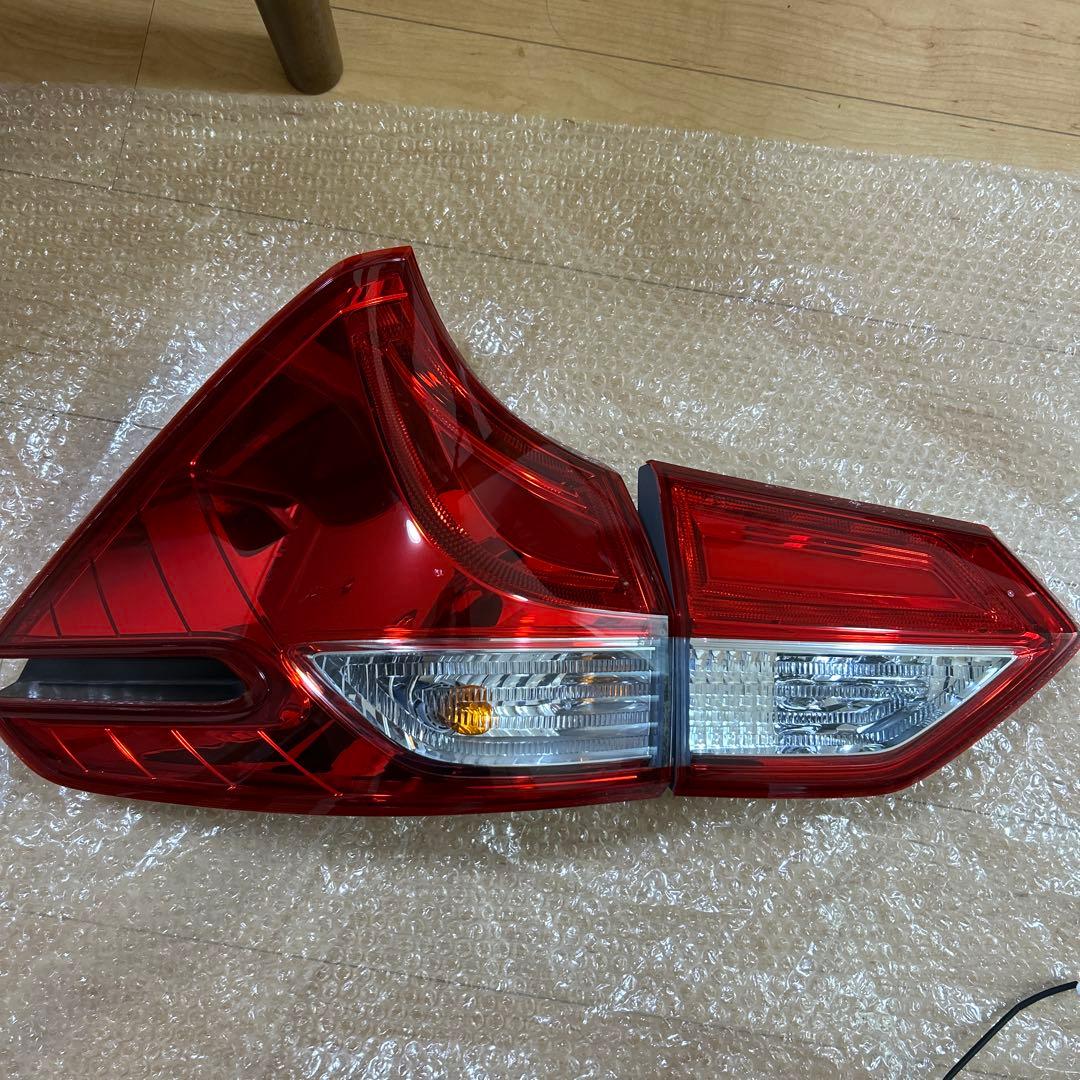 ホンダフリードGB5〜GB8 ハイブリッドテールランプ 内側を光らせる配線付