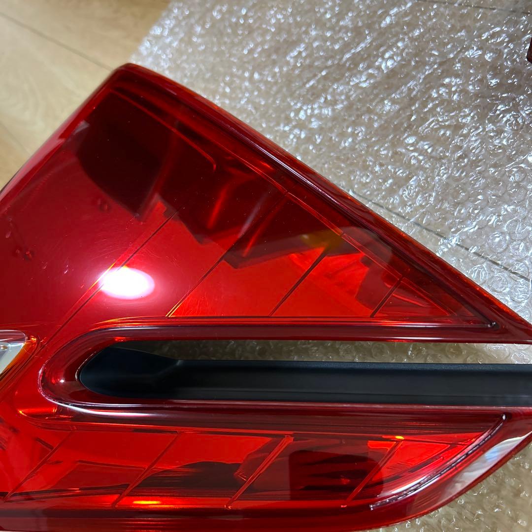 ホンダフリードGB5〜GB8 ハイブリッドテールランプ 内側を光らせる配線付