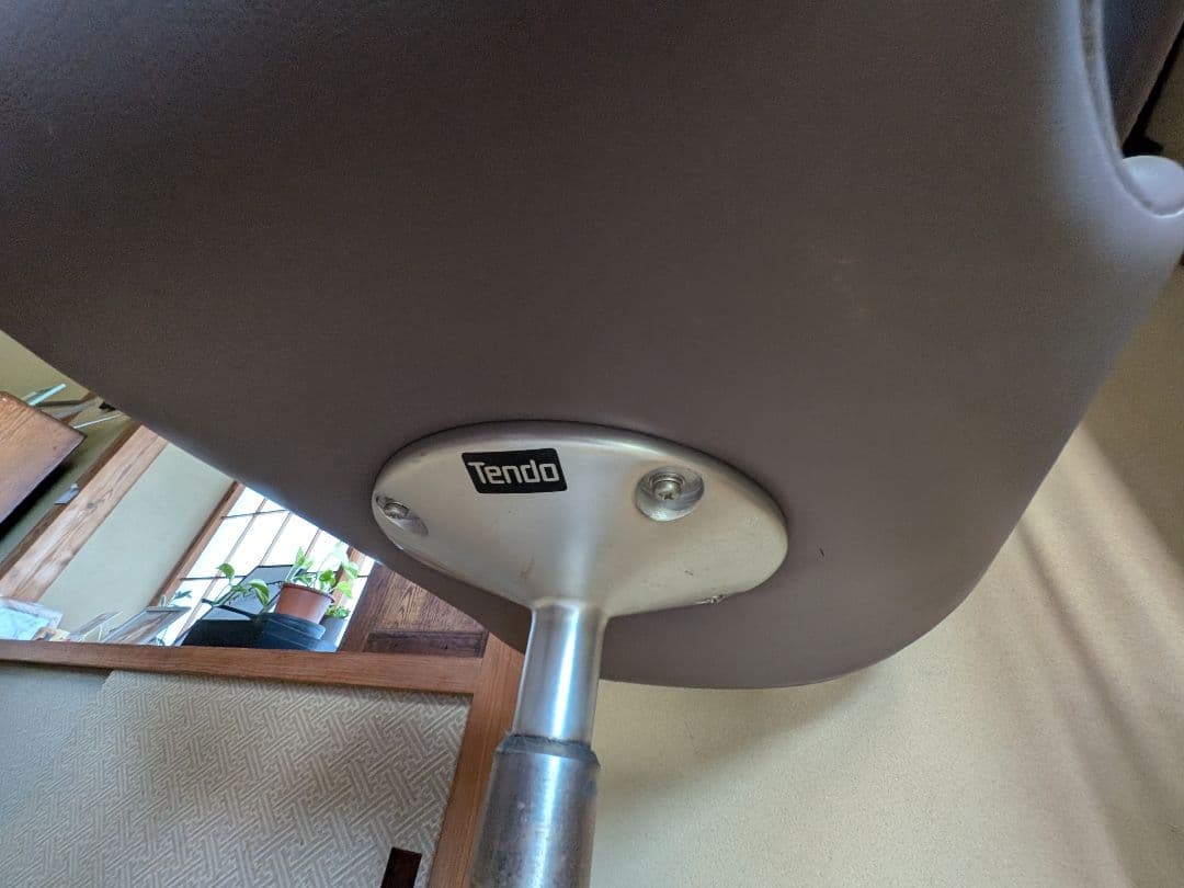 天童木工★剣持勇キャスター付きカブトチェアKABUTO chair ブラウン