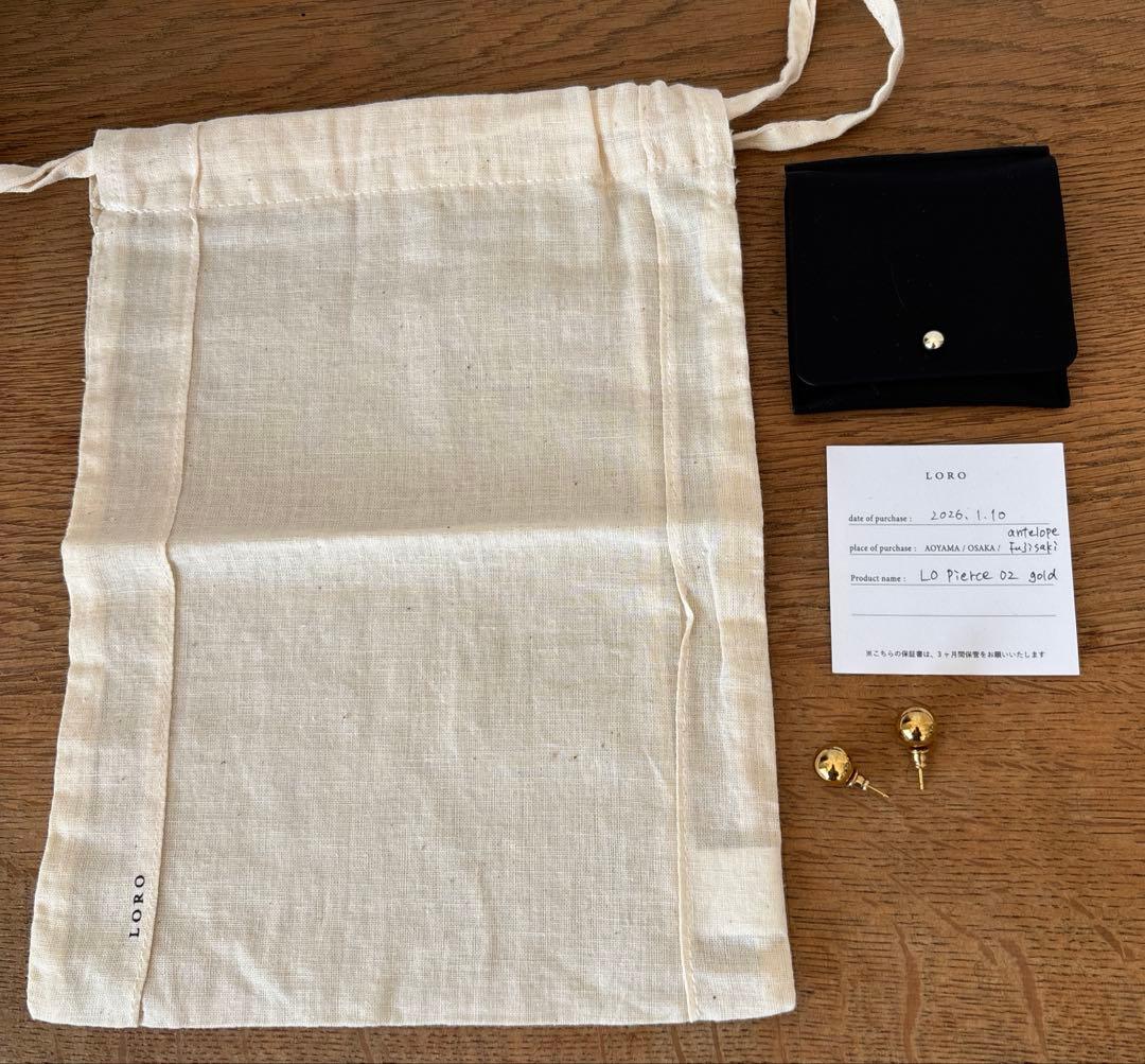 【美品】　LORO ゴールドピアス