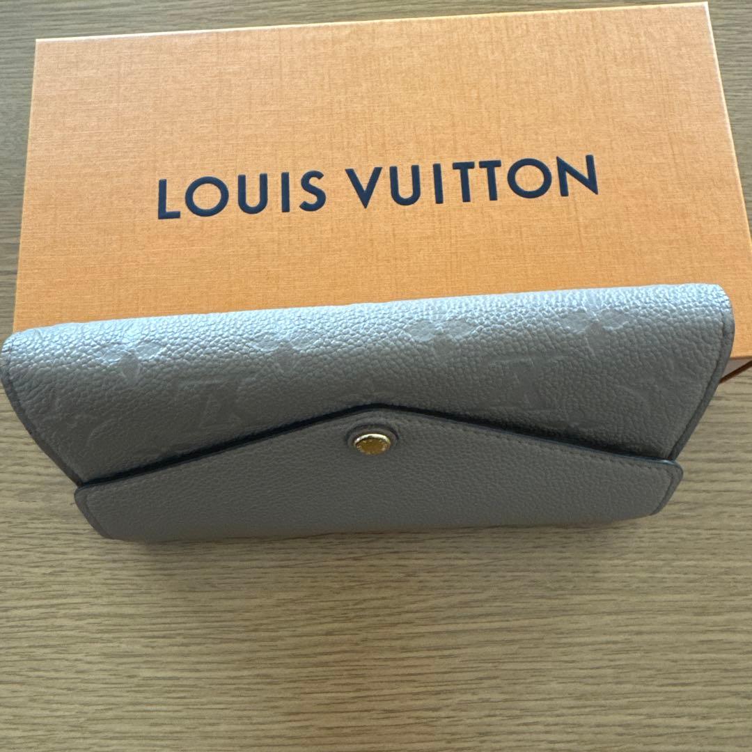 Louis Vuitton ポルトフォイユサラ　長財布