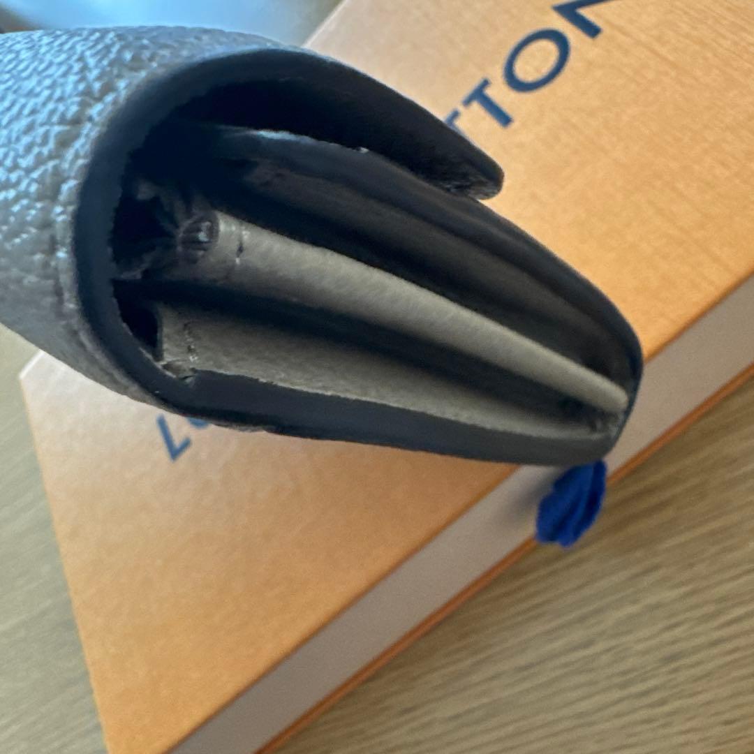 Louis Vuitton ポルトフォイユサラ　長財布