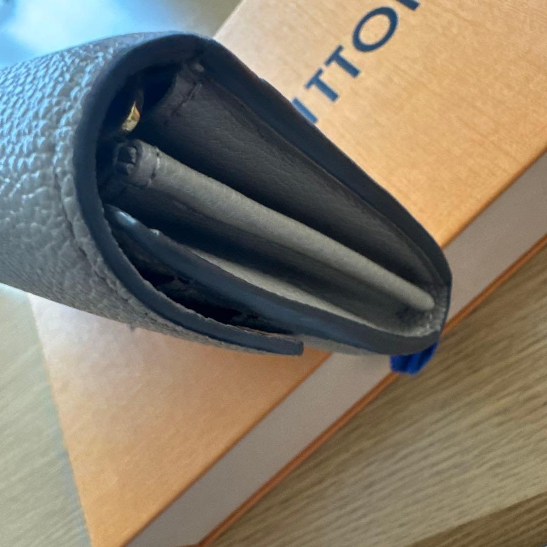 Louis Vuitton ポルトフォイユサラ　長財布