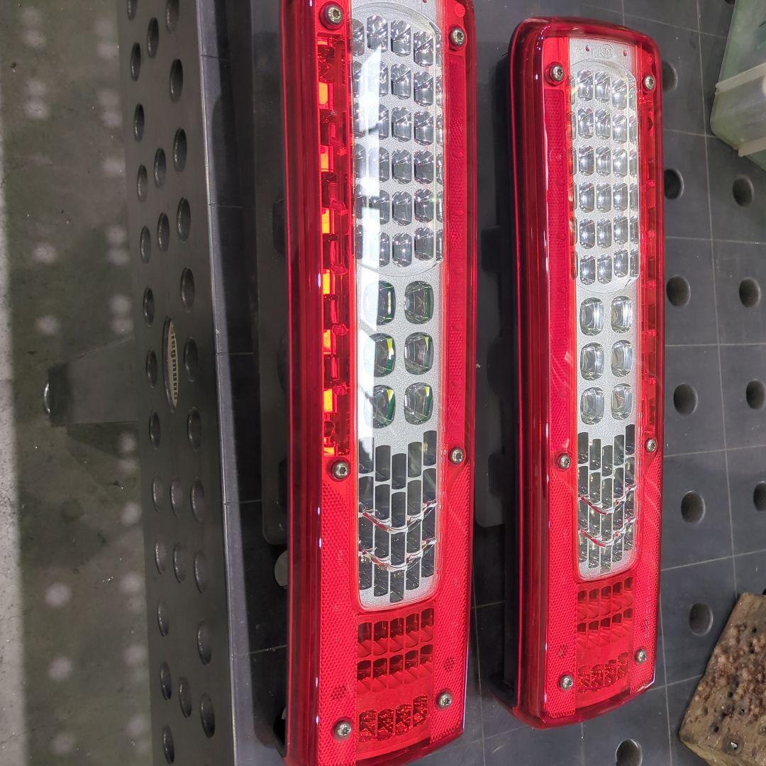 LEDテールランプ 赤 2個セット