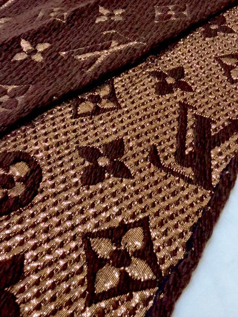 Louis Vuitton モノグラム マフラー ブラウン ゴールド 箱付正規品