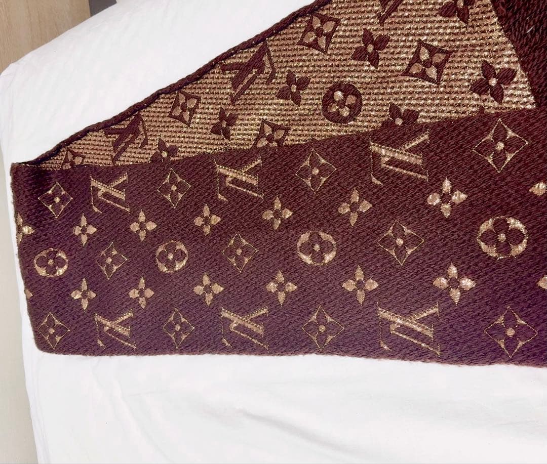 Louis Vuitton モノグラム マフラー ブラウン ゴールド 箱付正規品