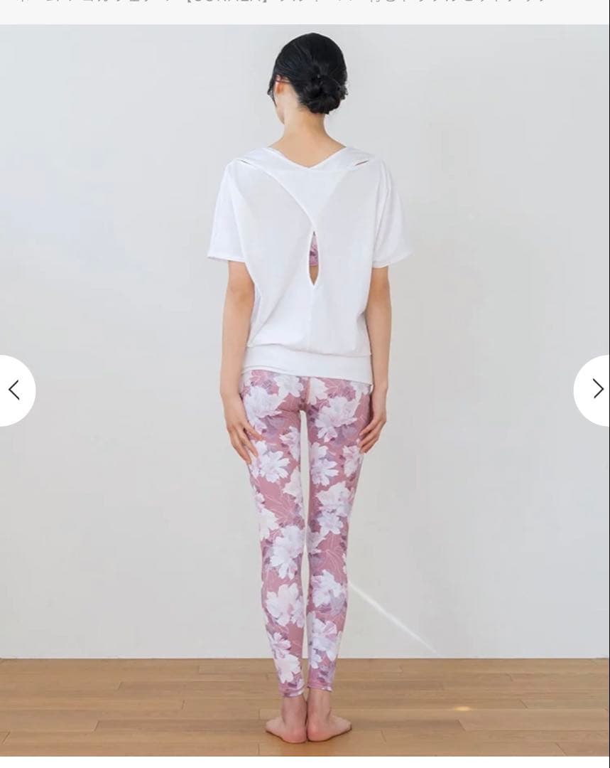 SKALAヨガウェア【Lサイズ】トップス２枚と花柄レギンスセット