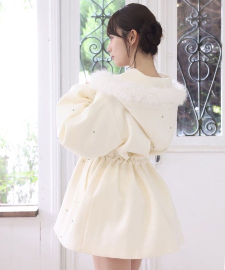 ナイスクラップ ビジュー付き女の子コート