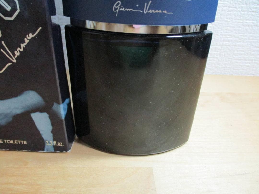 レア　ヴェルサーチ　ヴェルサス　１００ｍｌ　ＥＤＴ　未使用品