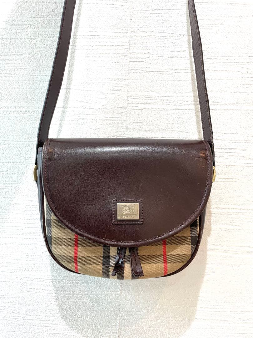 バーバリー　BURBERRY ポケットバック　ショルダーバッグ
