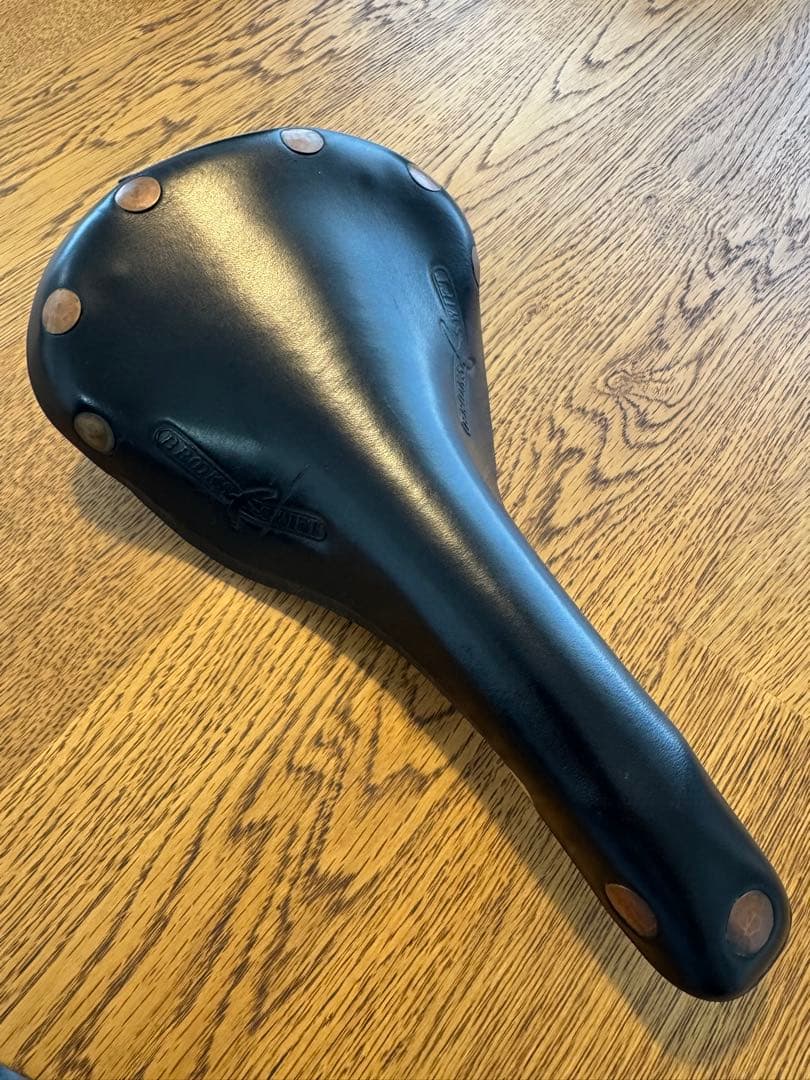 Brooks swift 黒 レザー サドル