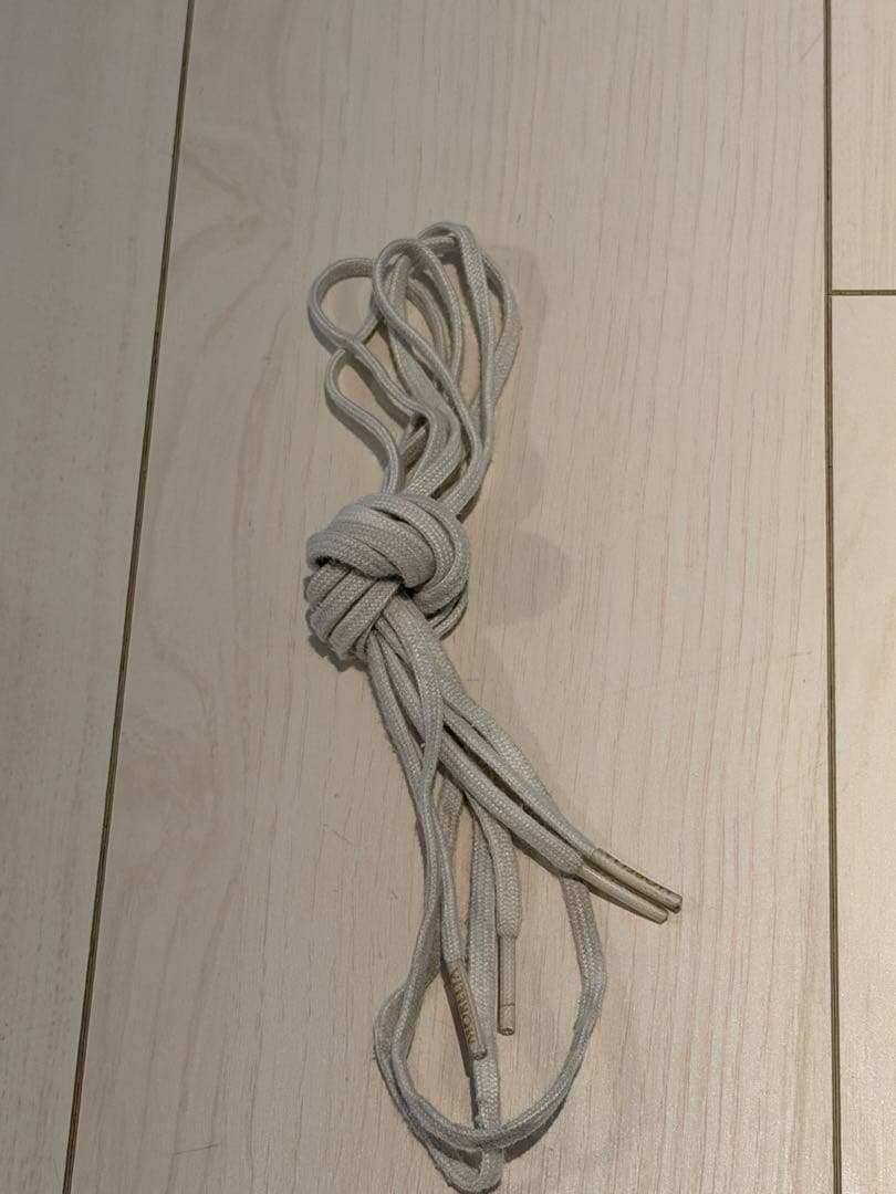 【中古】 ミズノモレリアネオ4 βJAPAN 白×黒 サッカースパイク27cm