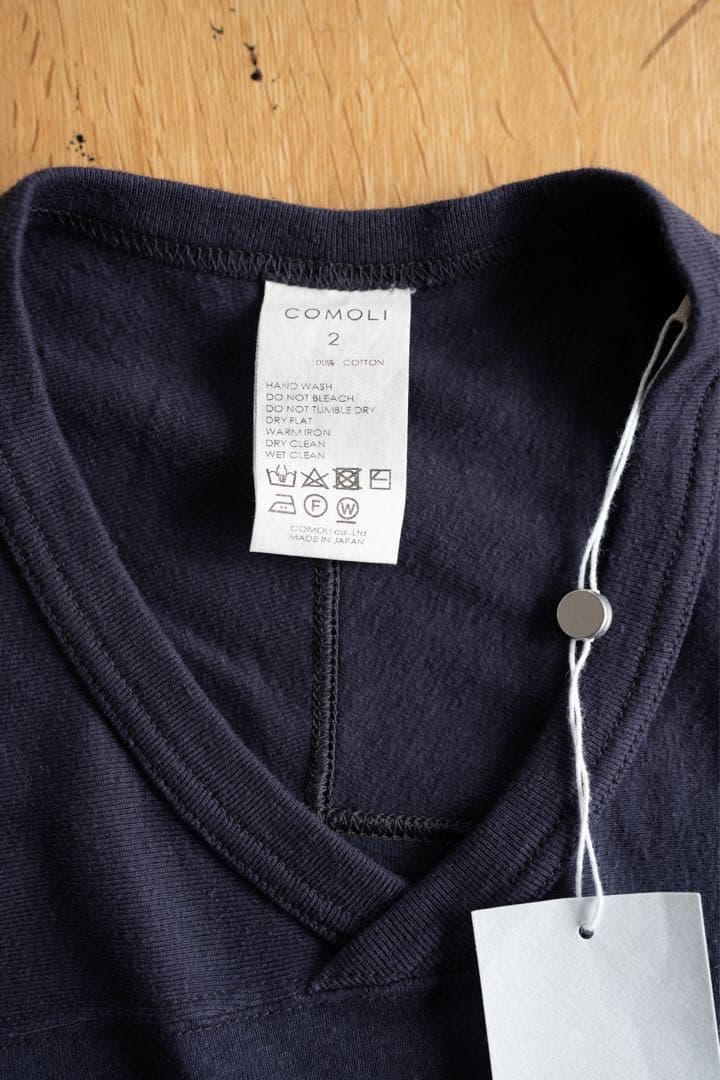 新品未使用　comoli 2024フットボール　ロンT