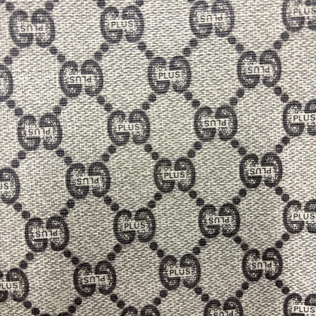 【正規品】GUCCI　Plus　GG柄　クラッチ　セカンドバッグ　金具