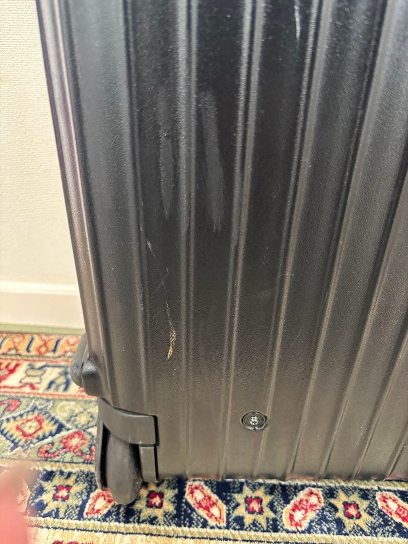 RIMOWA リモワ　サルサ　機内持ち込み　ブラック キャリーケース