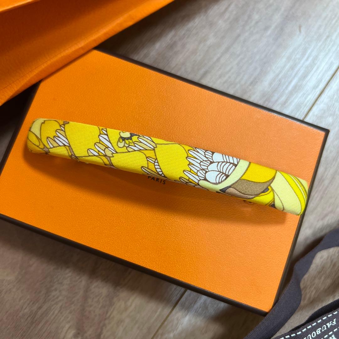 エルメス フラワーパターン ヘアピン