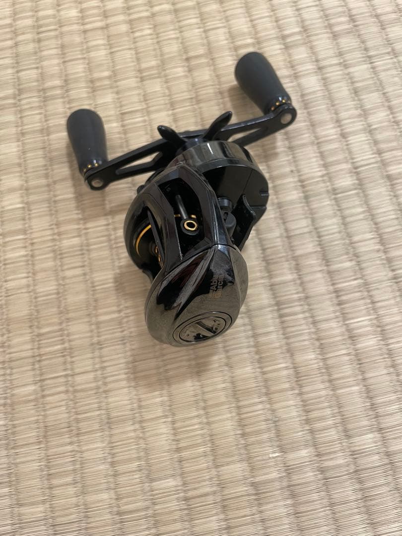 アブガルシアレボブラック9 左