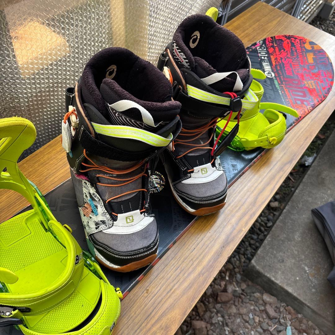 CORYUスノーボードブーツ グリーン