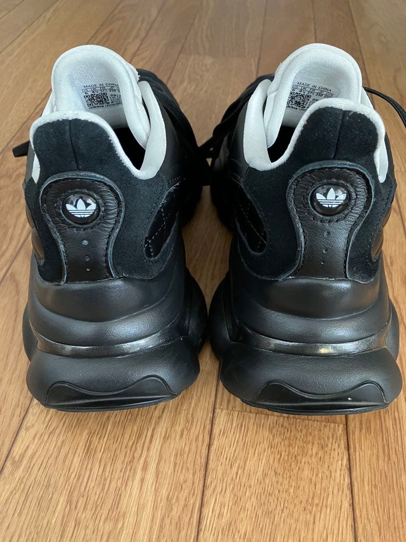 【お得】スニーカー オズヴィーナス / OZVENUZ W /adidas