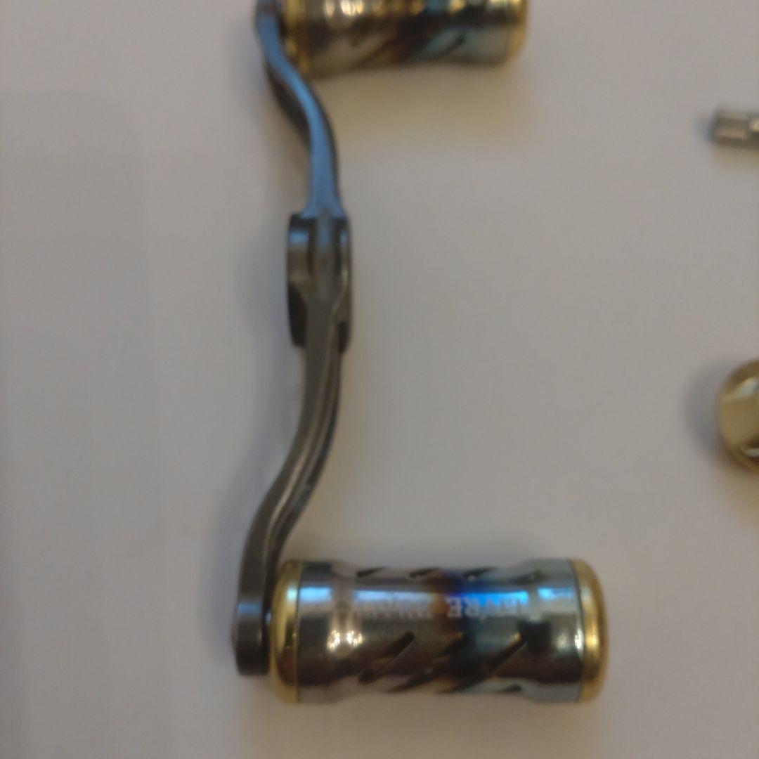 LIVRE ベイトリールハンドル