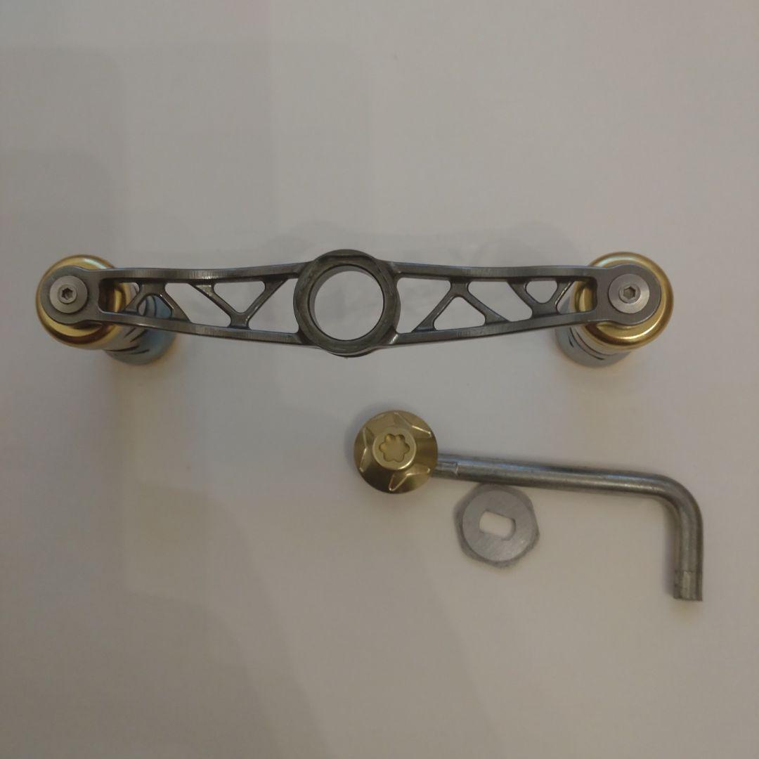 LIVRE ベイトリールハンドル