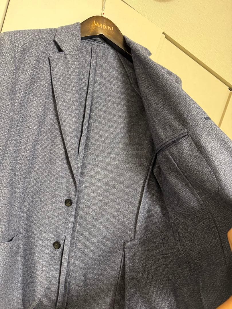 LARDINI テーラードジャケット フラワーピン付き