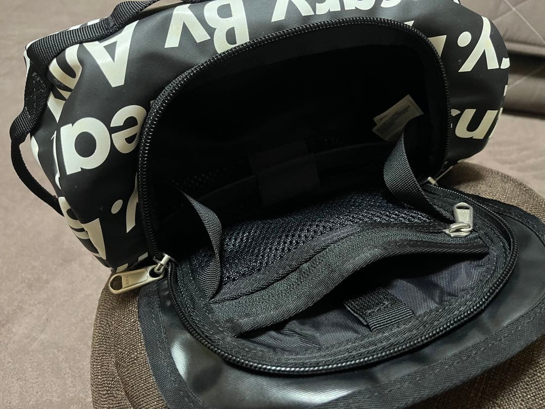 今週限定supreme×THE NORTH FACE トラベルキャニスターポーチ