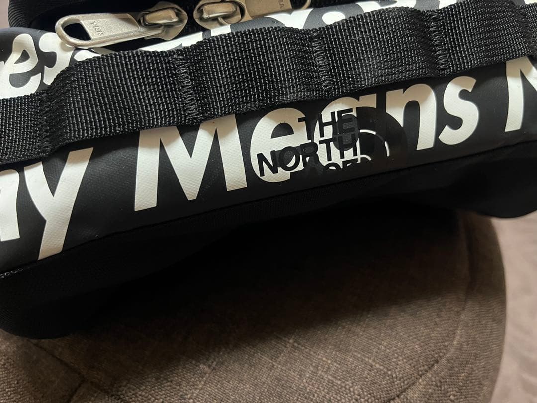 今週限定supreme×THE NORTH FACE トラベルキャニスターポーチ