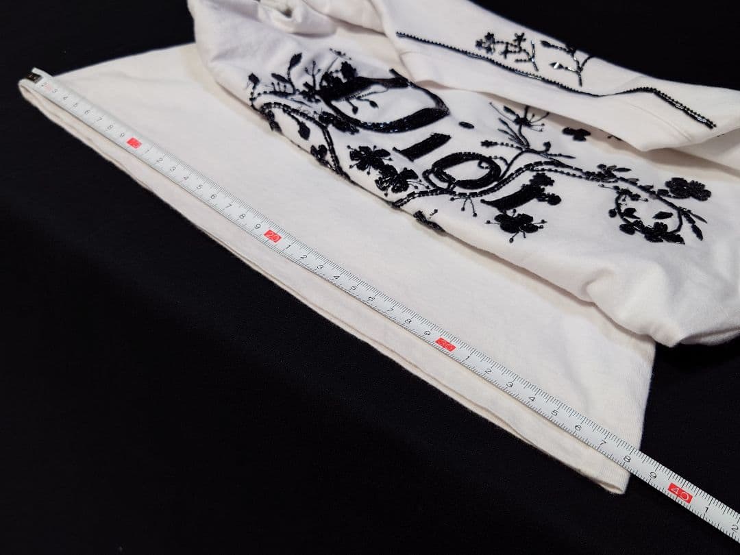 【激レア】Christian Dior ビーズ刺繍Tシャツ