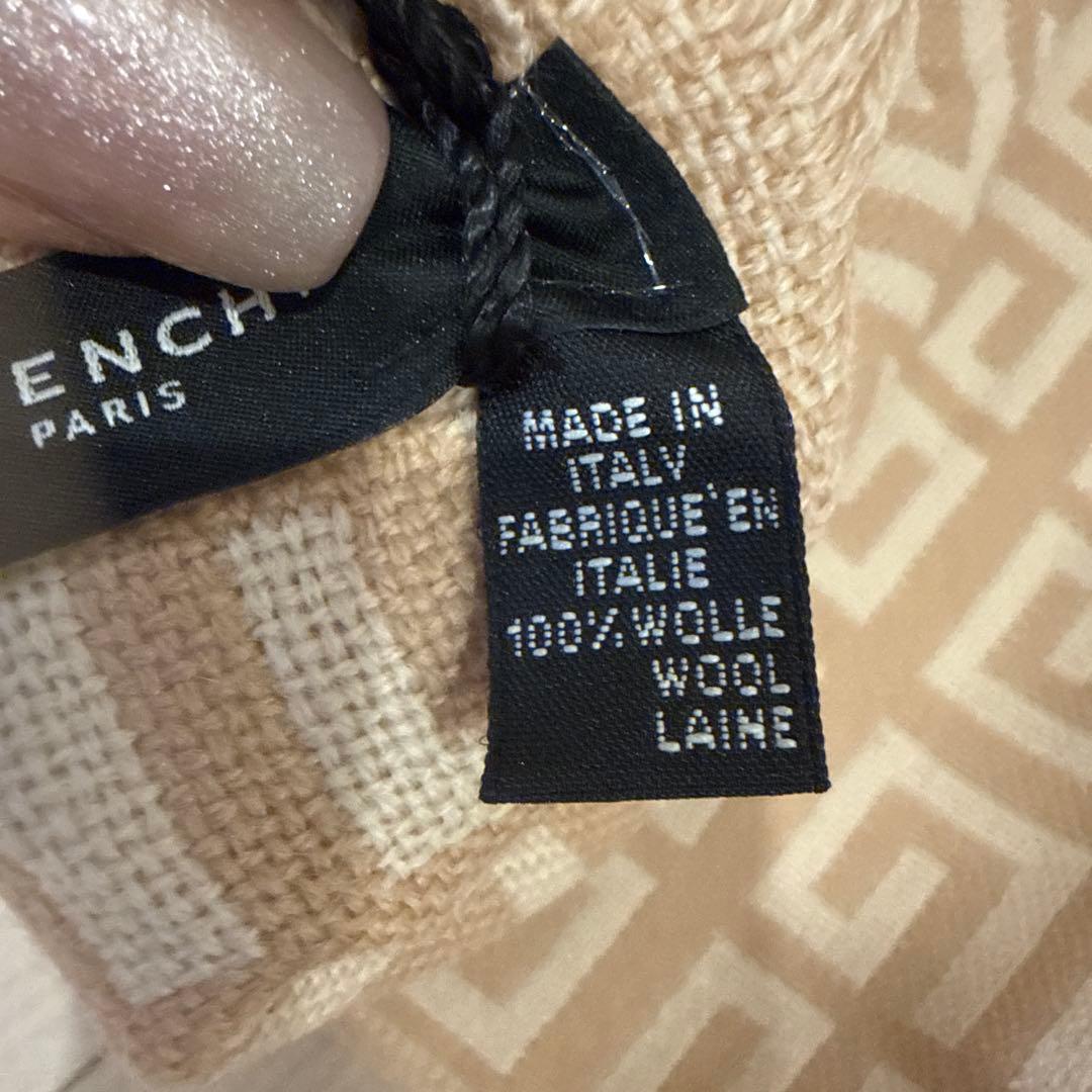 Givenchy 幾何学模様 ベージュマフラー 新品タグ付き