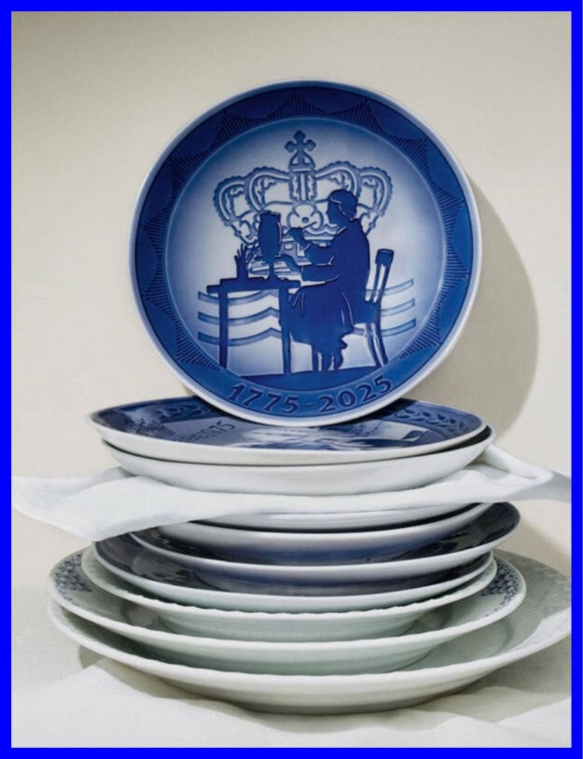 《新品》ロイヤルコペンハーゲン250周年　イヤープレート　1775-2025
